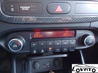 KIA Carens 1.7 CRDi 141 CV Platinum 31