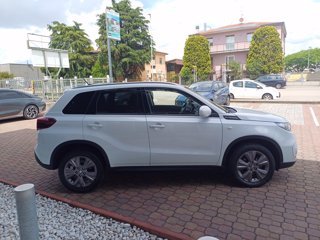 SUZUKI Vitara 1.4 Hybrid Cool 8