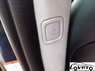 HYUNDAI STARIA LUXURY MY23 AT AWD 23
