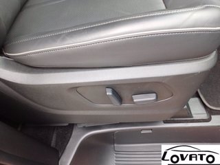 HYUNDAI STARIA LUXURY MY23 AT AWD 26