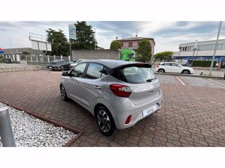 HYUNDAI I10 PE MY25 5P 1.0 MT CONNECTLINE 9