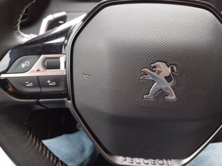 PEUGEOT 2008 BlueHDi 130 S&S EAT8 Allure Pack 32
