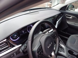 KIA Niro 1.6 GDi DCT HEV Urban 12