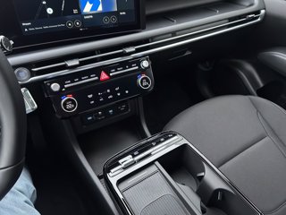 HYUNDAI TUCSON PE 1.6HEV AT 2WD BUSINESS 18