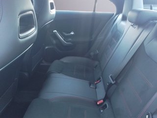 MERCEDES CLA 200 d Automatic AMG Line Premium 10