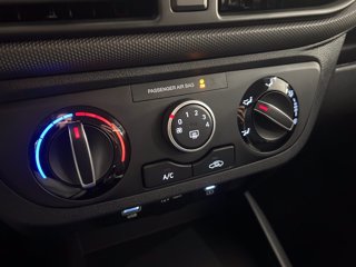 HYUNDAI I10 PE MY25 5P 1.0 AT CONNECTLINE