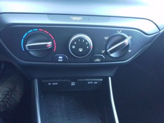 HYUNDAI Bayon 1.2 MPI MT XLine