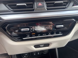 SUZUKI SWIFT HYBRID 1.2 TOP