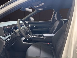 HYUNDAI TUCSON MY26 1.6HEV AT 2WD DarkLine 8