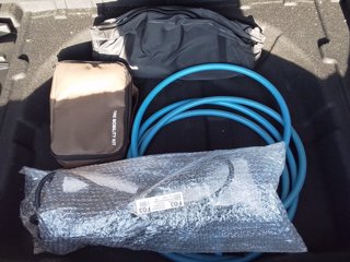 HYUNDAI KONA EV MY 25 EXCLUSIVE 64,8 KWH+HP 14