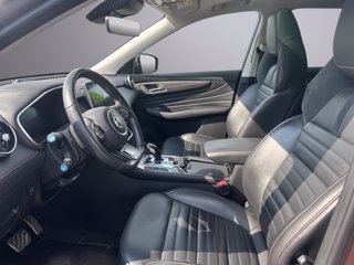 MG EHS Plug-in Hybrid Luxury