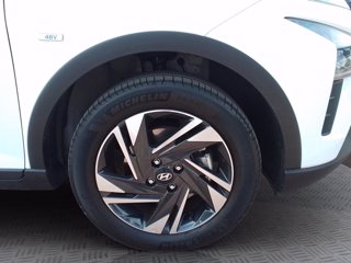 HYUNDAI Bayon 1.0 T-GDI Hybrid 48V iMT XLine + LED 8