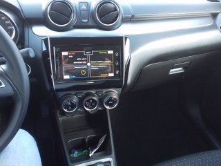SUZUKI Swift 1.2 Hybrid 4WD AllGrip Top 18
