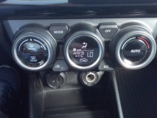 SUZUKI Swift 1.2 Hybrid 4WD AllGrip Top 23