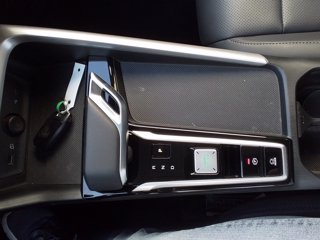 MG ZS 1.5 Hybrid+ Luxury 22